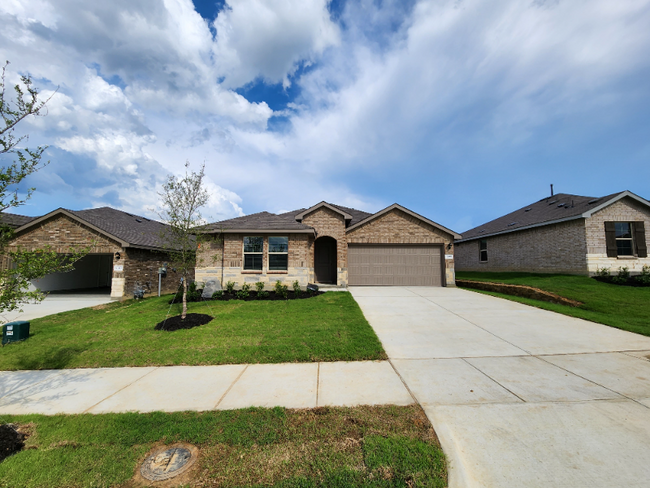 5805 Harvey Gap Ln in Lantana, TX - Building Photo - Building Photo
