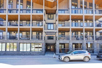 Timberstone Lodge in Canmore, AB - Building Photo - Building Photo