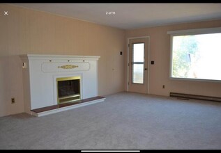 1117 E Ridgeway Dr in Fayetteville, AR - Building Photo - Building Photo