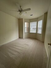 935 Dorchester Pl, Unit 203 in Charlottesville, VA - Building Photo - Building Photo
