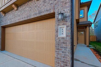 158 Biltmore Loop in Montgomery, TX - Building Photo - Building Photo