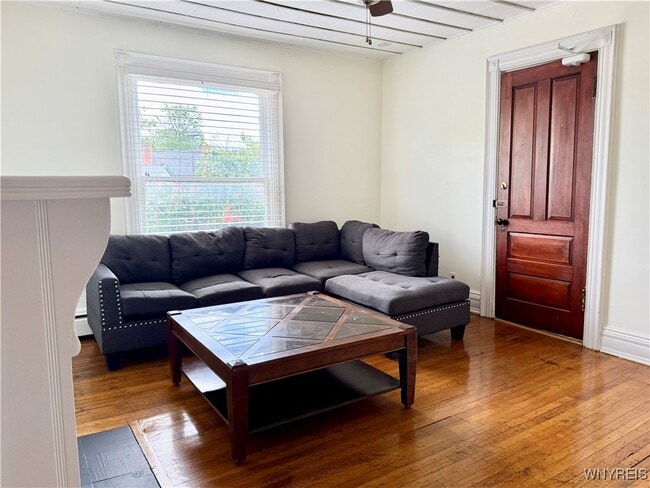 4 St Johns Pl in Buffalo, NY - Building Photo - Building Photo