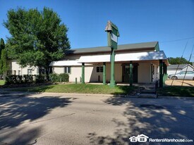 224 N Nicollet St in Blue Earth, MN - Building Photo