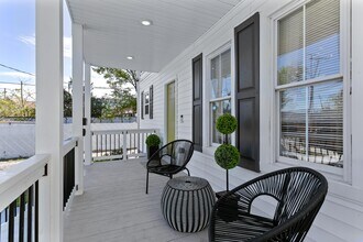 221 W Queen St in Hampton, VA - Foto de edificio - Building Photo