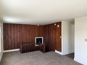 38-42-42 E Xenia Ave in Cedarville, OH - Building Photo - Building Photo