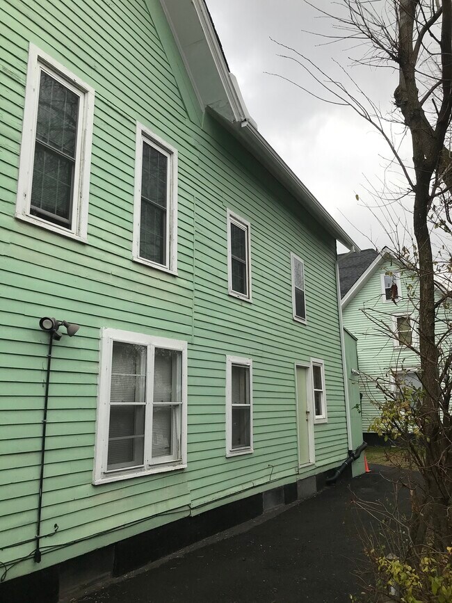 188 Hawley St Apartments and Nearby Binghamton Apartments For Rent