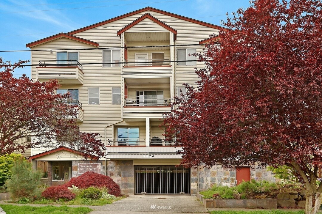1124 N 92nd St in Seattle, WA - Building Photo