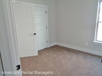 935 Maple Trace photo'