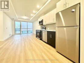 1333 Weber St E in Kitchener, ON - Building Photo
