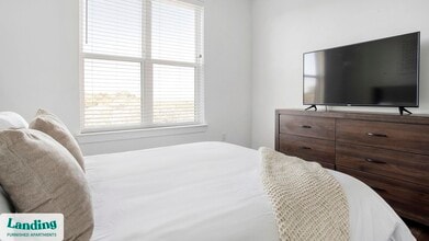 5511 Caprock Smt Dr, Unit 1214 in Bee Cave, TX - Foto de edificio - Building Photo