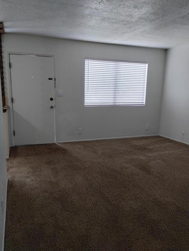 13200 Mountain Rd NE in Albuquerque, NM - Building Photo - Building Photo