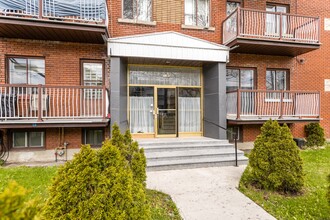 1485 Poirier Rue in St. Laurent, QC - Building Photo - Building Photo