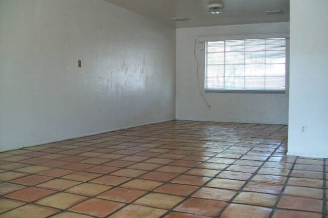 property at 1204 W 7th St