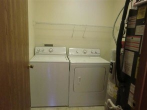 1081 S Broadway-Unit -105 in Lexington, KY - Building Photo - Building Photo