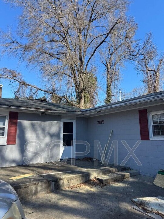 2615 Kenhill Dr in Charlotte, NC - Building Photo
