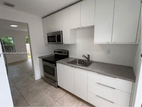 182 NW 51st St in Miami, FL - Building Photo - Building Photo