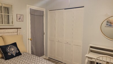 9582 118th St N-Unit -Cottage Room in Seminole, FL - Building Photo - Building Photo