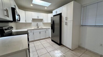 2290 E 6th Ave in Hialeah, FL - Building Photo - Building Photo