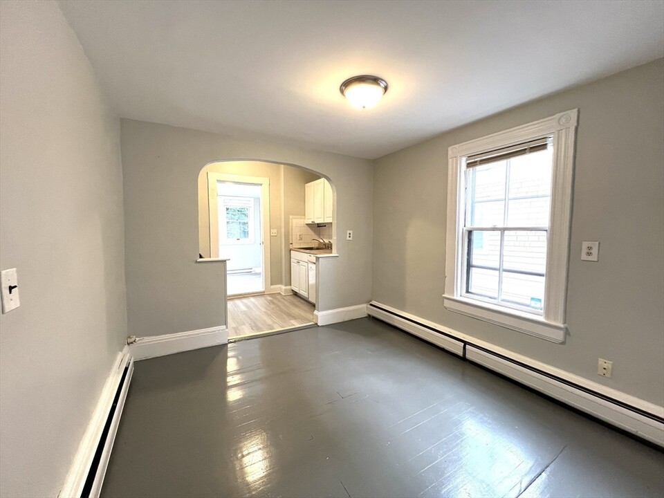 2534 Massachusetts Ave, Unit #2 in Cambridge, MA - Building Photo