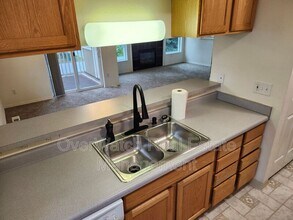 705 Pearl Dr in Anchorage, AK - Building Photo - Building Photo