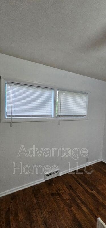 11222 Bristol Terrace in Kansas City, MO - Building Photo - Building Photo