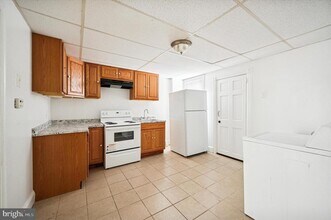 6106 N Norwood St in Philadelphia, PA - Building Photo - Building Photo