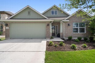 12215 Coronilla Bnd in Austin, TX - Building Photo