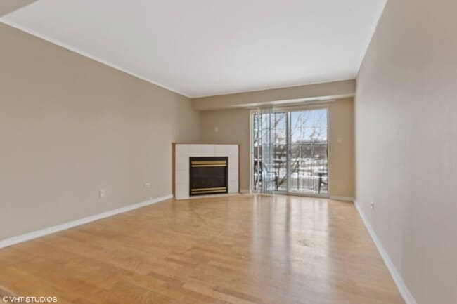1515 N Windsor Dr in Arlington Heights, IL - Building Photo - Building Photo