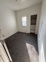 1779 E Hickory St in Decatur, IL - Building Photo