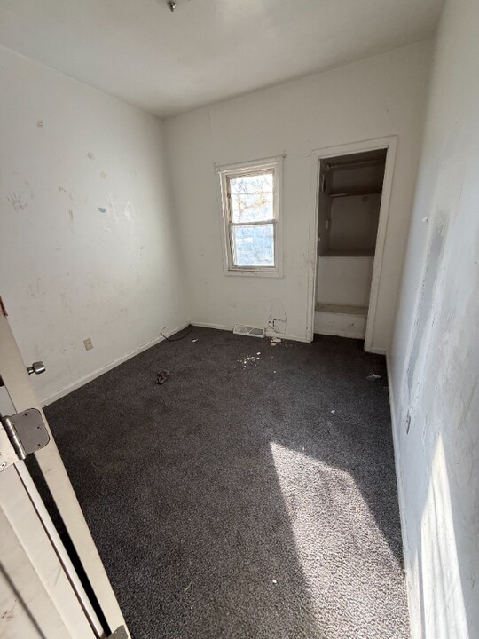 1779 E Hickory St in Decatur, IL - Foto de edificio