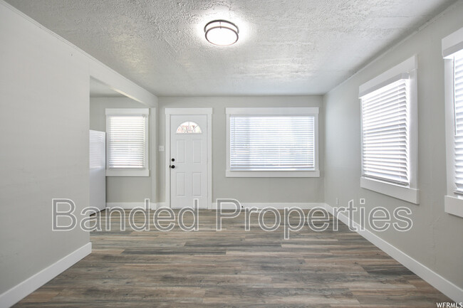 267 Maple St in Tooele, UT - Building Photo - Building Photo