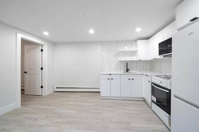 28 Dales Ave, Unit 3