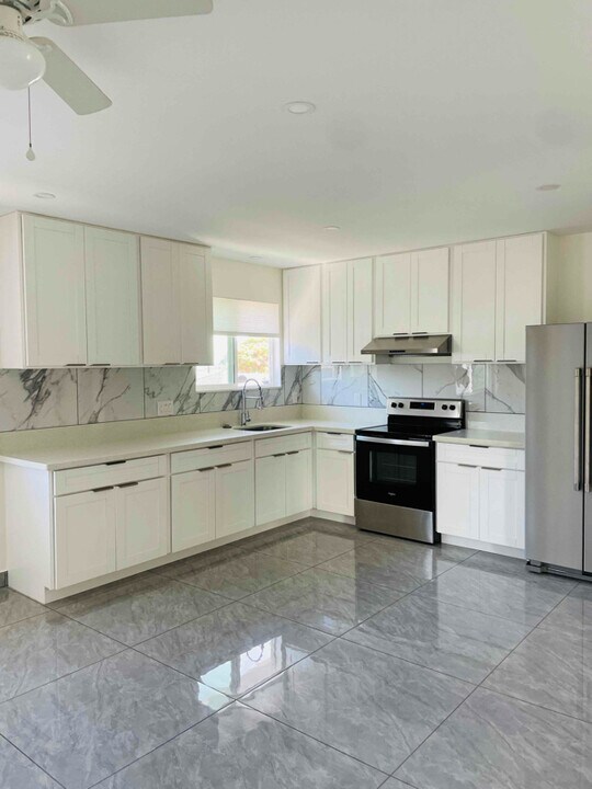 918 8th Ave in Honolulu, HI - Building Photo
