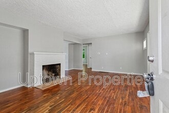 11551 SW 64th Ave in Portland, OR - Building Photo - Building Photo