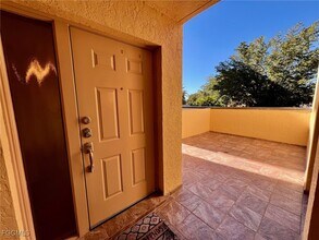 4015 SE 20th Pl in Cape Coral, FL - Building Photo - Building Photo