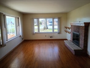 395 W Newport Rd in Lititz, PA - Building Photo - Building Photo