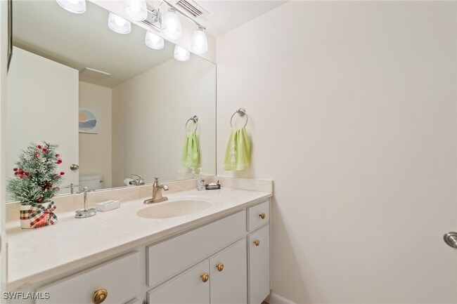 property at 425 Wildwood Ln