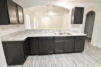 918 Dancing Sun Court in Baytown, TX - Building Photo - Building Photo