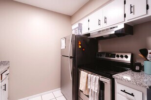 535 Madison St in Anoka, MN - Building Photo