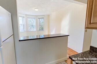 195 Park Dr in Boston, MA - Building Photo - Building Photo