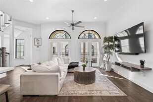 3319 Beverly Frst Dr in Houston, TX - Building Photo