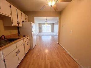 185 Melba St in Milford, CT - Building Photo - Building Photo