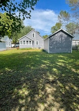 412 W Skaro St in St. Peter, MN - Building Photo - Building Photo