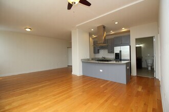 10765 Clock Tower Dr-Unit -503 in Countryside, IL - Building Photo - Building Photo