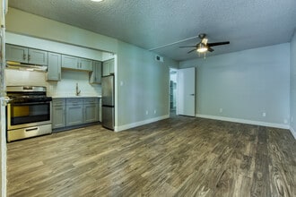 The Link Apartments in Mesa, AZ - Building Photo - Building Photo