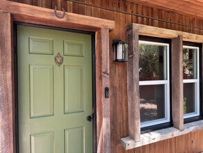 1619 Oak Dr in Topanga, CA - Building Photo - Building Photo