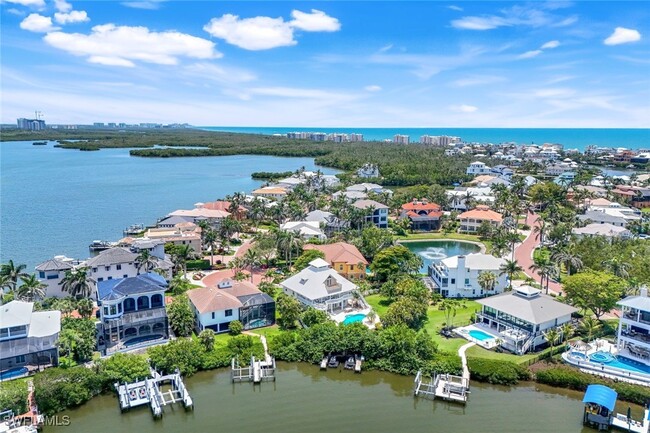 property at 203 San Mateo Dr