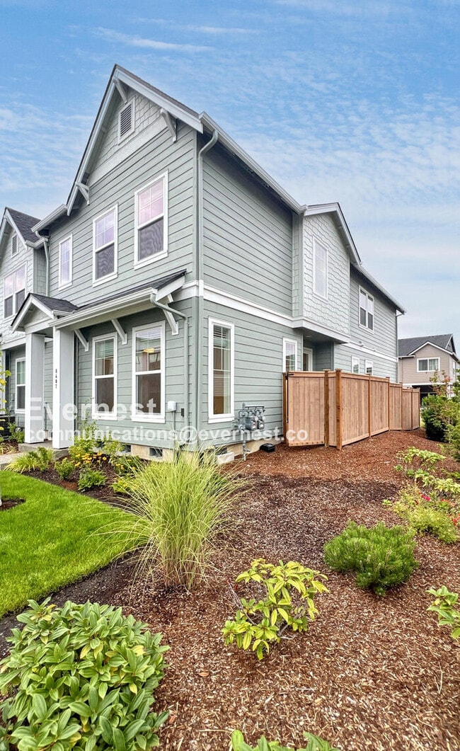 8407 SE Shale Ln in Hillsboro, OR - Building Photo - Building Photo