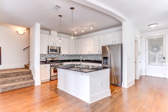 670 Marina Cottage Dr in Memphis, TN - Building Photo - Building Photo