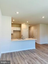 6 ELEANOR Ln in Mount Holly, NJ - Building Photo - Building Photo